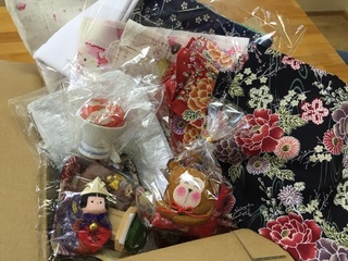 市岡さんからの届け物1.jpg
