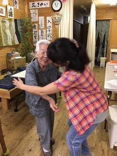 笑いヨガ2.jpg